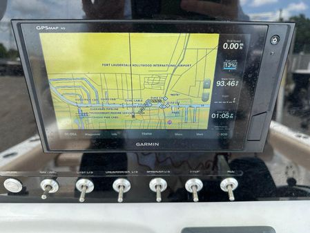 Sportsman Heritage 211 Center Console image