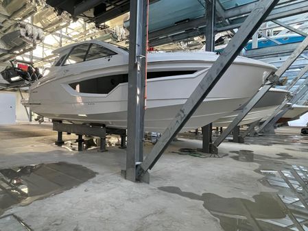 Cruisers Yachts 42 GLS OB image