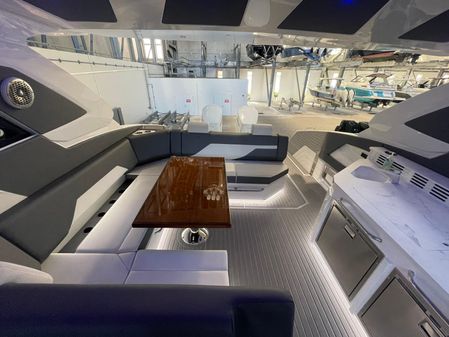 Cruisers Yachts 42 GLS OB image