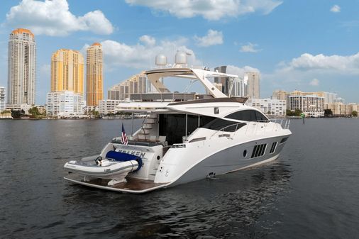 Sea Ray L650 Fly image