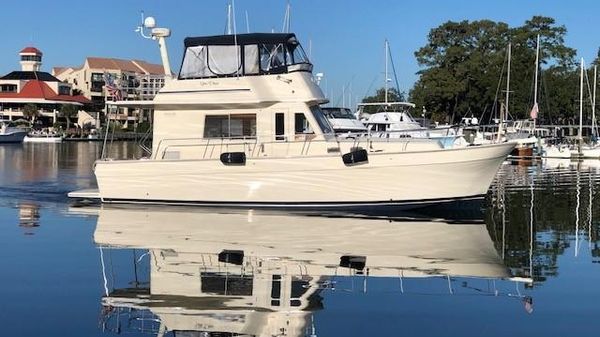 Mainship 43 Trawler