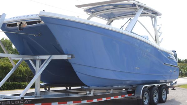 World Cat 280DC-x 
