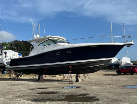 Tiara Yachts 4200 Open image