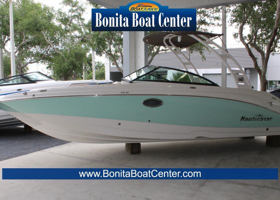 NauticStar 243DC Sport Deck - main image
