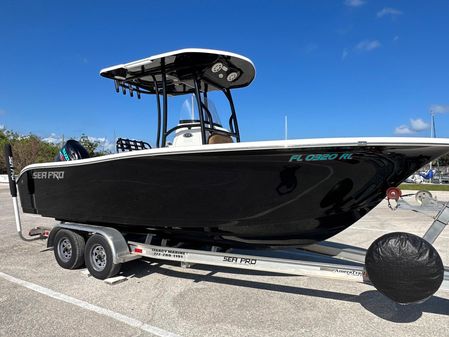 Sea Pro 219 Center Console image