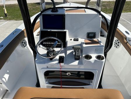 Sea Pro 219 Center Console image