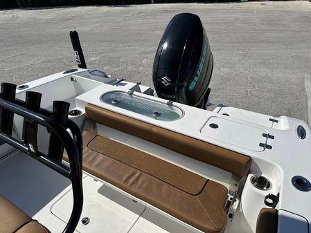 Sea Pro 219 Center Console image