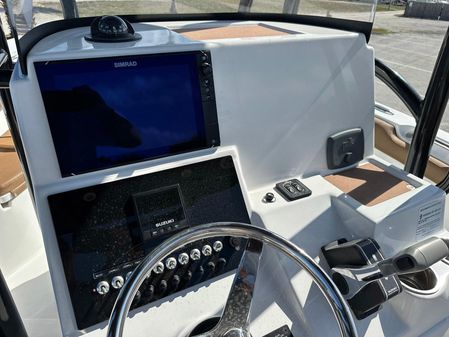 Sea Pro 219 Center Console image