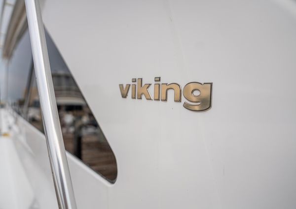 Viking 55-CONVERTIBLE image