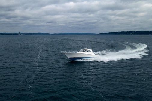 Viking 52 Sport Coupe image