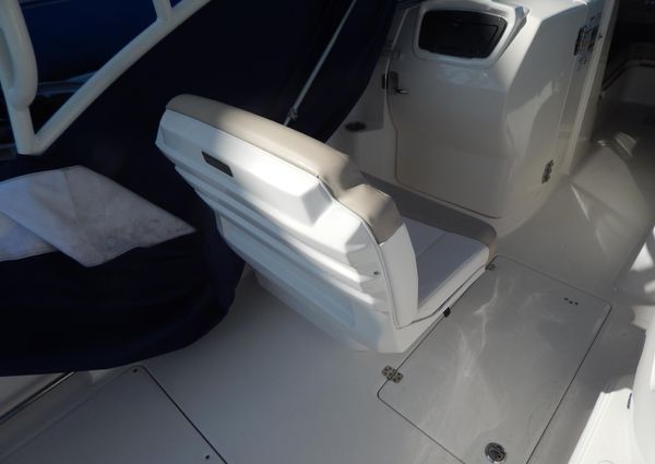 Robalo R247-DUAL-CONSOLE image