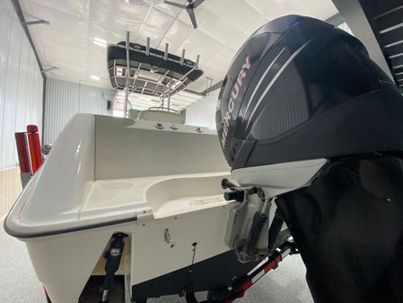 Boston Whaler 240 Outrage image