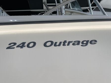 Boston Whaler 240 Outrage image