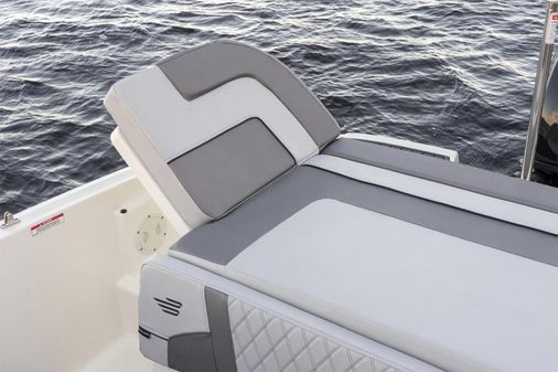 Bayliner VR5-BOWRIDER-OB image