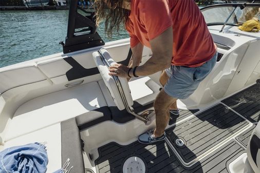 Bayliner VR6-BOWRIDER-OB image