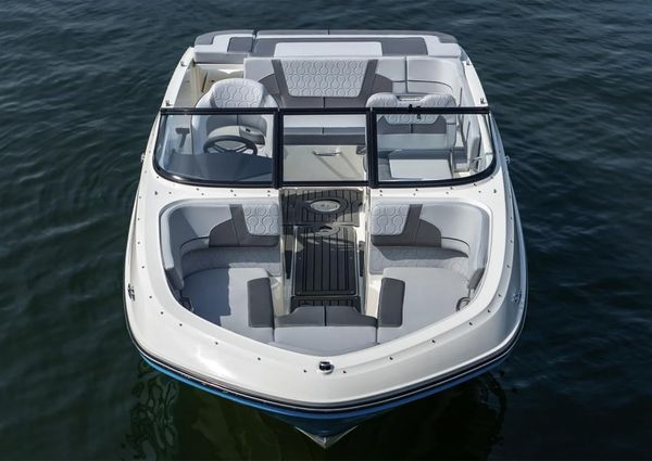 Bayliner VR5-BOWRIDER-I-O image