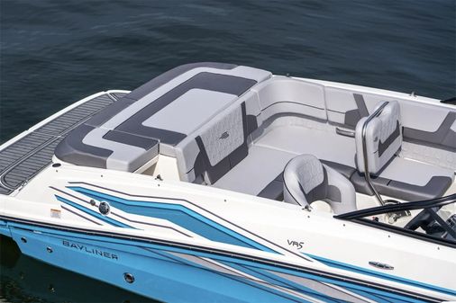 Bayliner VR5-BOWRIDER-I-O image