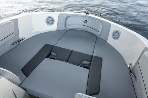 Bayliner VR5-BOWRIDER-I-O image