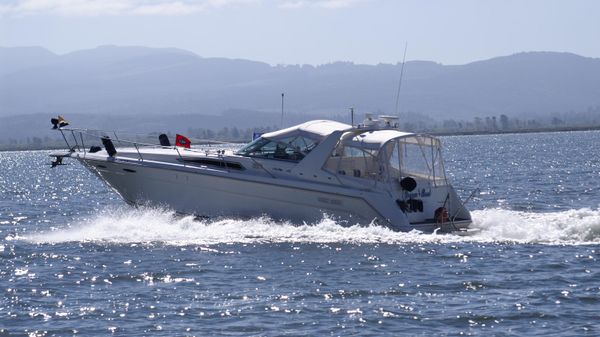 Sea Ray 370 Sundancer 