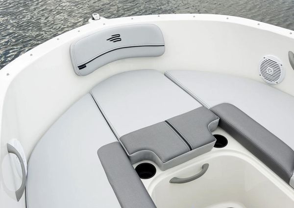 Bayliner VR4-BOWRIDER-I-O image