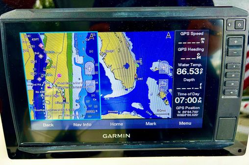 Cobia 274 Center Console image