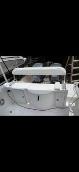 Cobia 274 Center Console image