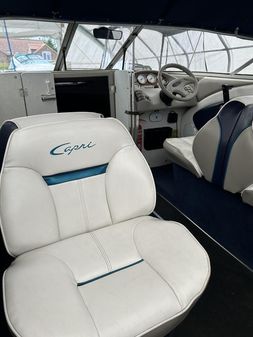 Bayliner 2052 Capri image