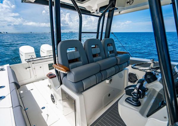 Boston Whaler 360 Outrage image