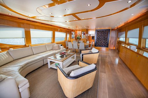 Hatteras 80 Motor Yacht Sky Lounge image