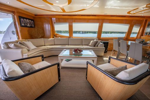 Hatteras 80 Motor Yacht Sky Lounge image