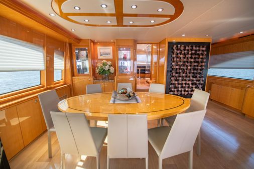 Hatteras 80 Motor Yacht Sky Lounge image