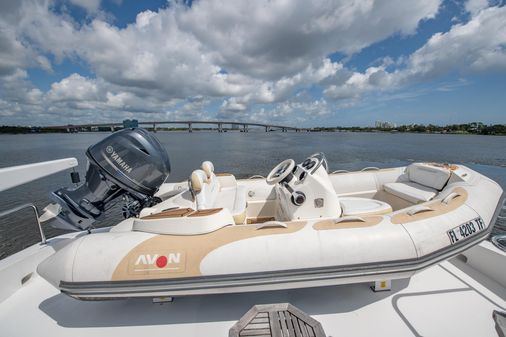 Hatteras 80 Motor Yacht Sky Lounge image