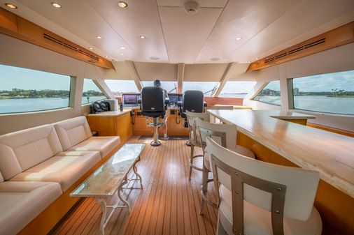 Hatteras 80 Motor Yacht Sky Lounge image