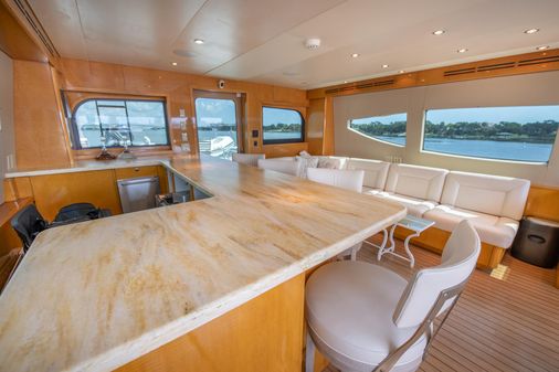 Hatteras 80 Motor Yacht Sky Lounge image