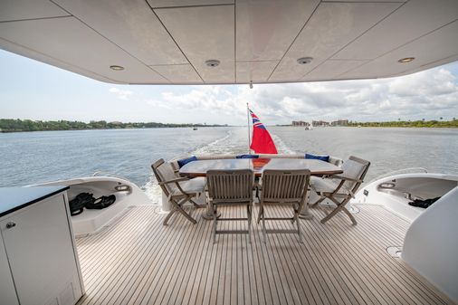 Hatteras 80 Motor Yacht Sky Lounge image