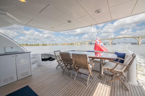 Hatteras 80 Motor Yacht Sky Lounge image