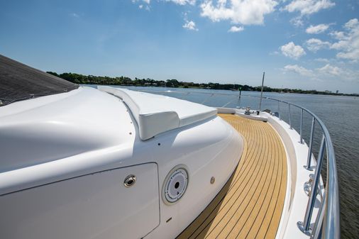 Hatteras 80 Motor Yacht Sky Lounge image