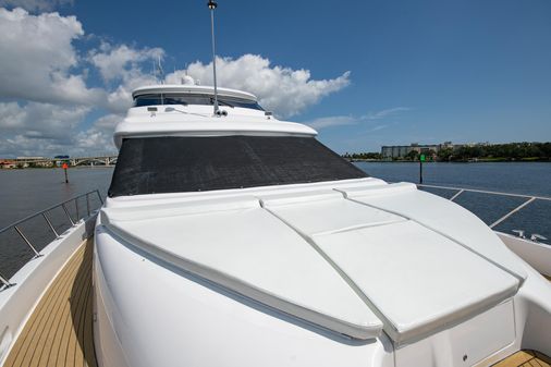 Hatteras 80 Motor Yacht Sky Lounge image