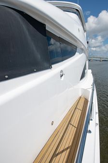 Hatteras 80 Motor Yacht Sky Lounge image