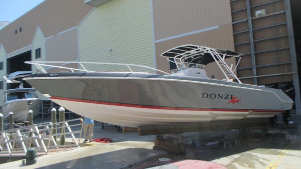 Donzi Daytona ZF Cuddy
