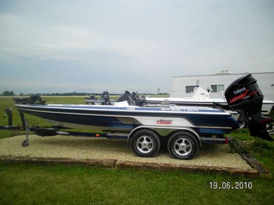 Skeeter ZX-250 - main image