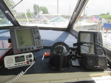 Hatteras 31-CRUISER image