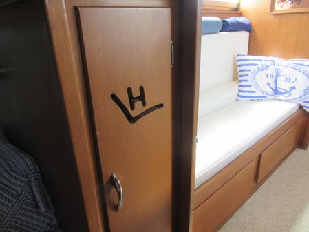 Hatteras 31-CRUISER image