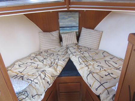 Hatteras 31-CRUISER image