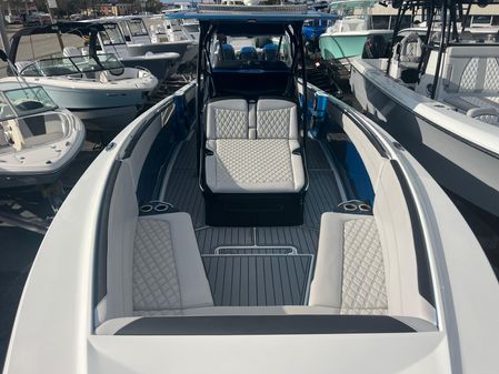 Nor-tech 390-SPORT-CENTER-CONSOLE image