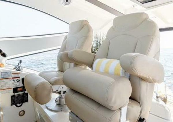 Cruisers Yachts 540 Sports Coupe image