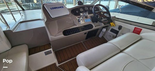 Cruisers Yachts 3772 Express image