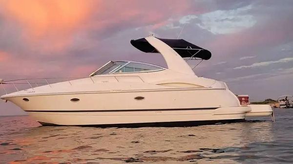 Cruisers Yachts 3772 Express 