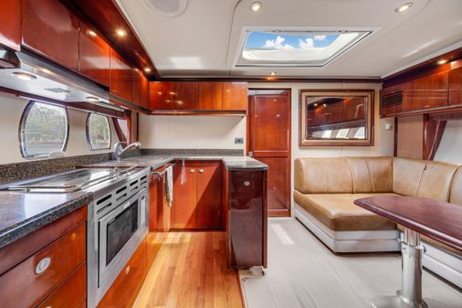 Sea Ray 48 Sundancer image