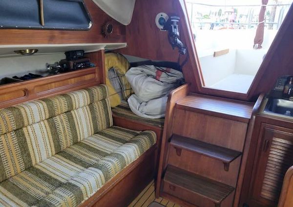 Islander-yachts ISLANDER-28 image